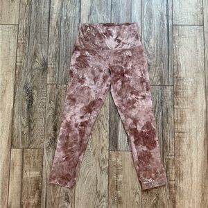 Lululemon High Rise shine crop leggings 21”